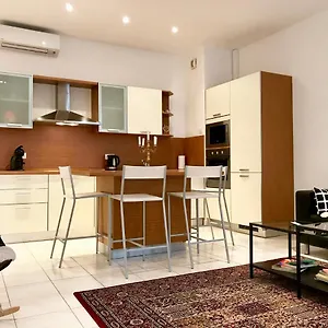 https://le-philibert.fr-provencehotel.com